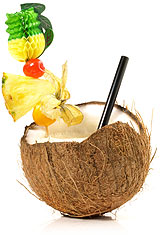 Alkoholfreie Colada in der Kokosnuss